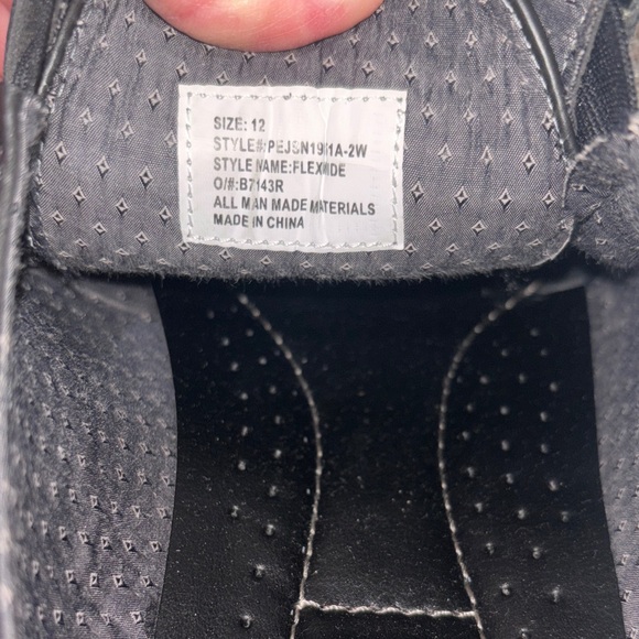 Perry Ellis "Randall" Dress Shoes. Men's size 12. Excellent condition. Sharp! - Picture 7 of 7